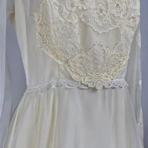 Vintage Bridallue Cream Ruffle Lace Wedding Gown Size S - Picture 4 of 13